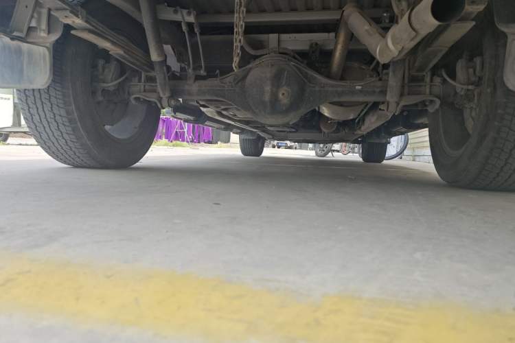 Used SAIC MAXUS Xingji  Chassis Rear