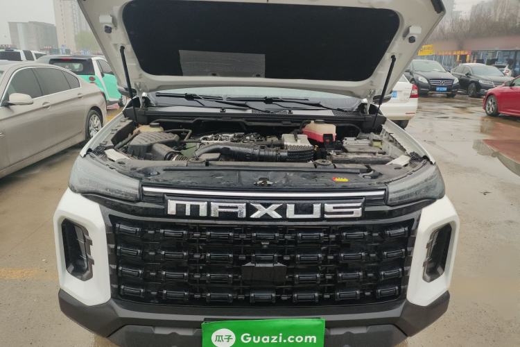 Used SAIC MAXUS Xingji 2023 Starry H 2.0T Automatic Diesel Dual-Turbo All-Wheel Drive Luxury Edition Long Wheelbase Engine Bay