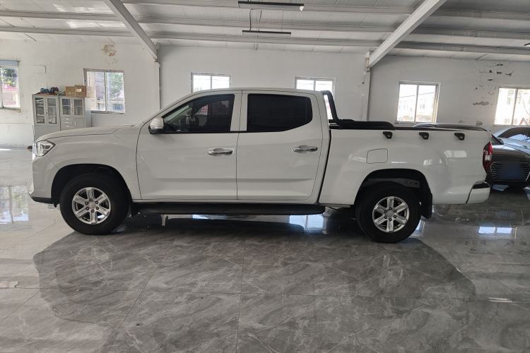 Used SAIC MAXUS Xingji 2023 Starry L 2.0T Diesel Automatic 2WD Elite Edition Long Bed Exterior 3