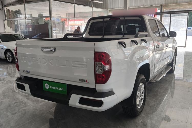 Used SAIC MAXUS Xingji 2023 Starry L 2.0T Diesel Automatic 2WD Elite Edition Long Bed Exterior 6