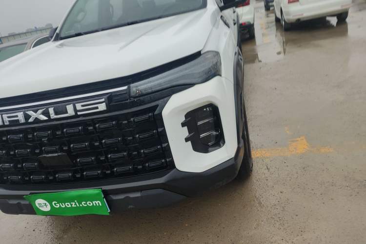 Used SAIC MAXUS Xingji 2023 Starry H 2.0T Automatic Diesel Dual-Turbo All-Wheel Drive Luxury Edition Long Wheelbase Left Front Headlight