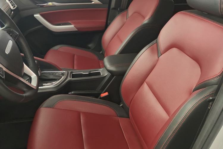 Used SAIC MAXUS Xingji 2023 Starry L 2.0T Diesel Automatic 2WD Elite Edition Long Bed Left Front Seat