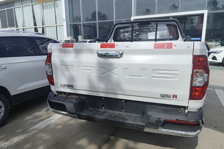Used SAIC MAXUS Xingji 2023 Starry R 2.0T Automatic Diesel 2WD Luxury Edition Long-Box Model Rear