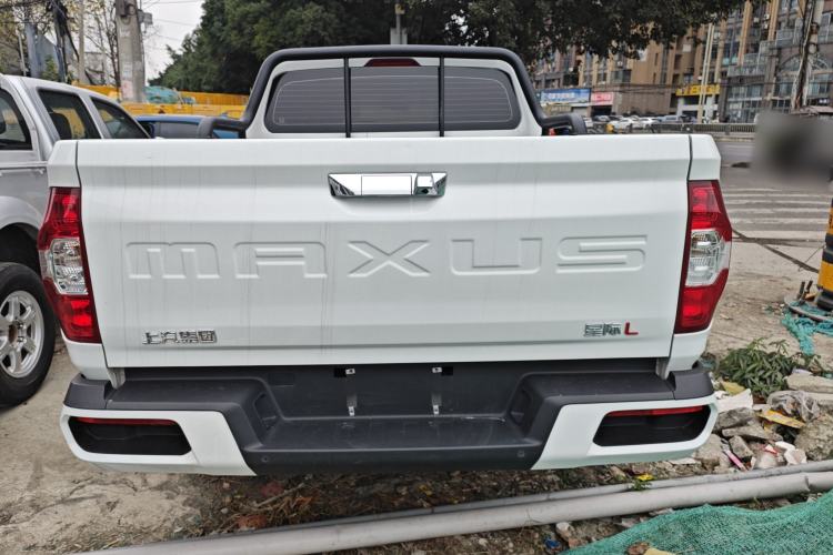Used SAIC MAXUS Xingji 2023 Starry L 2.0T Diesel Automatic 4x4 Elite Edition Long Bed Rear