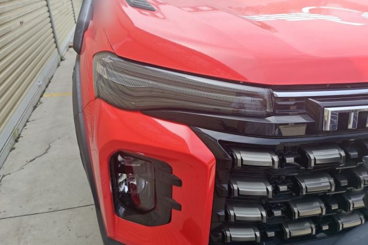 Used SAIC MAXUS Xingji  Right Front Headlight