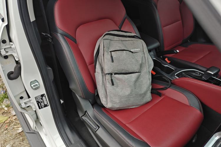 Used SAIC MAXUS Xingji 2023 Starry L 2.0T Diesel Automatic 4x4 Elite Edition Long Bed Right Front Seat