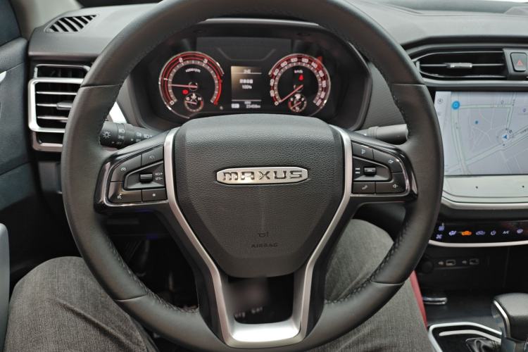 Used SAIC MAXUS Xingji 2023 Starry L 2.0T Diesel Automatic 4x4 Elite Edition Long Bed Steering Wheel
