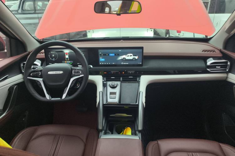 Used SAIC MAXUS Xingji 2023 Starry H 2.0T Automatic Diesel Dual-Turbo All-Wheel Drive Luxury Edition Standard Wheelbase Center Console