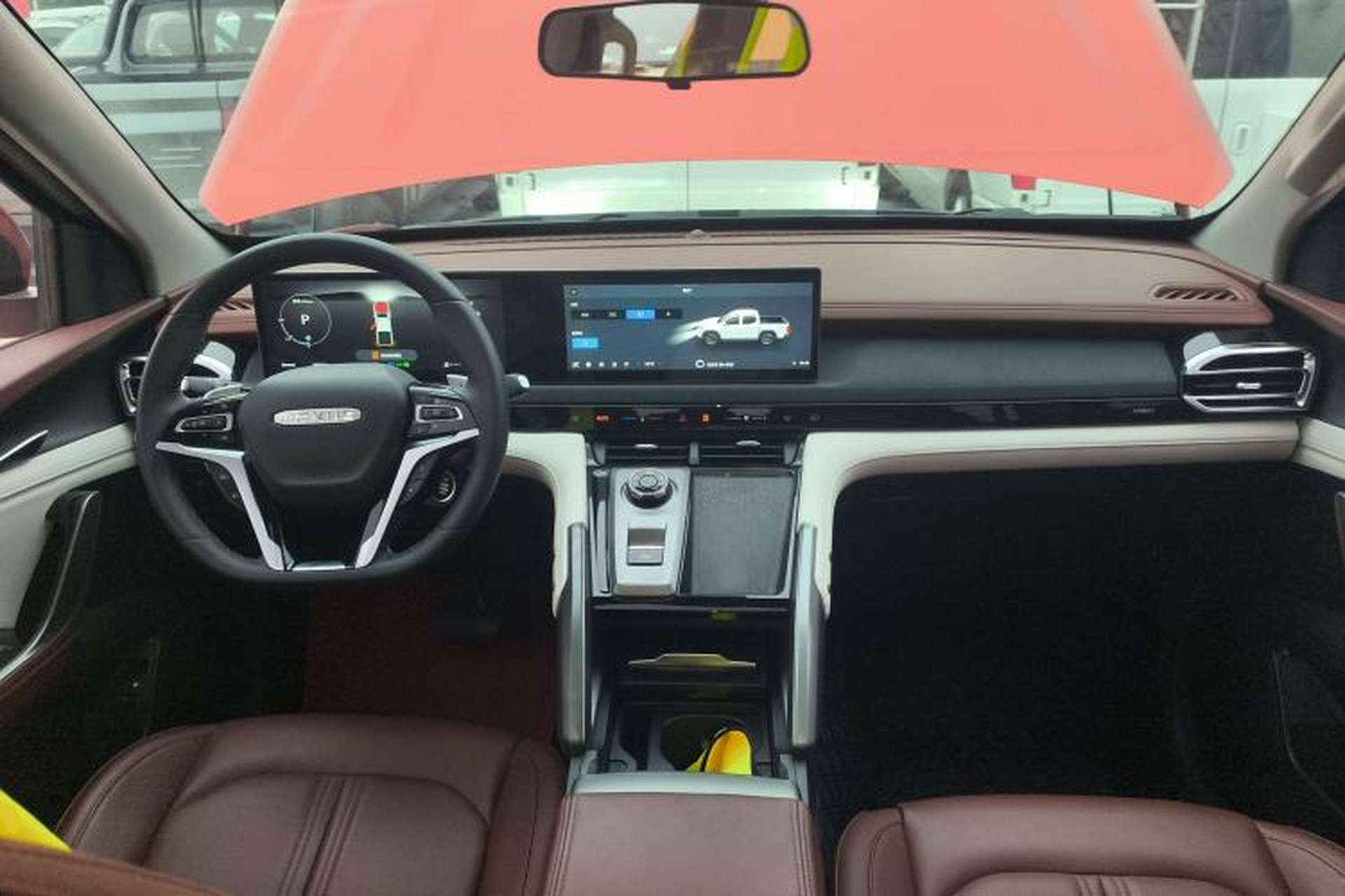 Used SAIC MAXUS Xingji 2023 Starry H 2.0T Automatic Diesel Dual-Turbo All-Wheel Drive Luxury Edition Standard Wheelbase Center Console