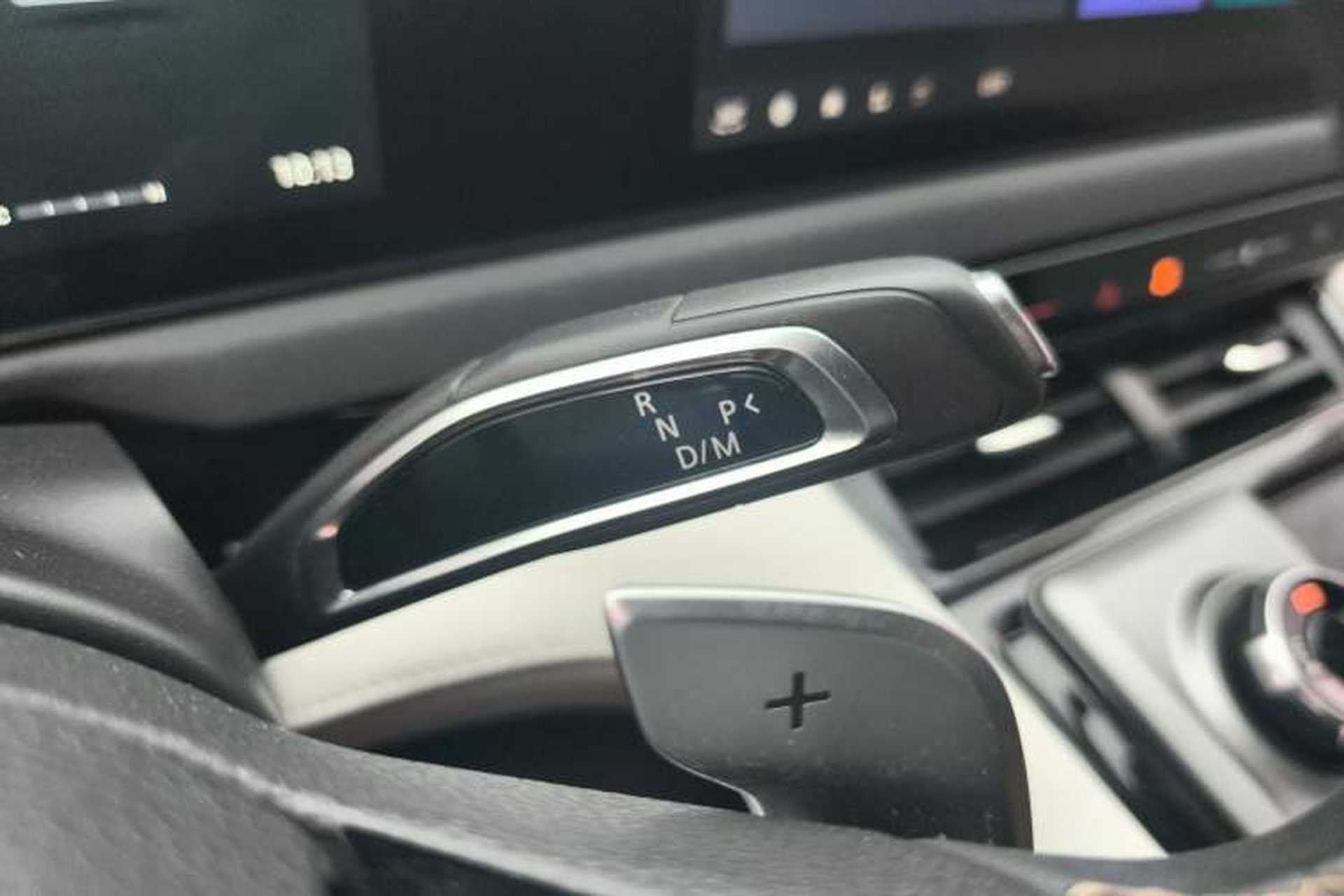 Used SAIC MAXUS Xingji 2023 Starry H 2.0T Automatic Diesel Dual-Turbo All-Wheel Drive Luxury Edition Standard Wheelbase Gear Lever