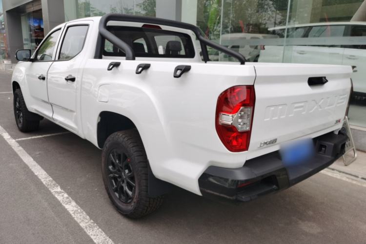 Used SAIC MAXUS Xingji 2026 Starry L 2.0T Diesel Automatic 4x4 Luxury Long Box Rear Left 45 Deg