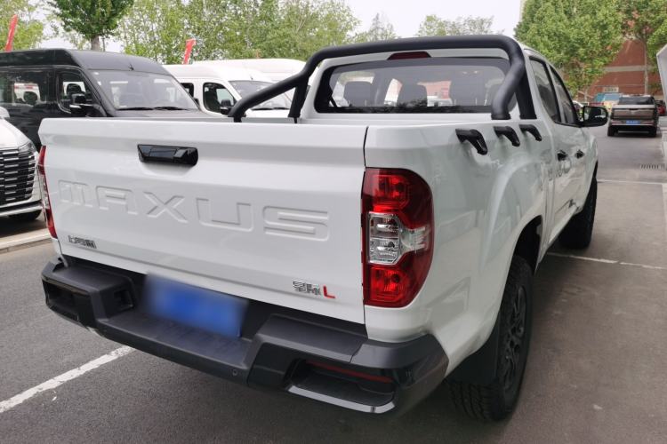 Used SAIC MAXUS Xingji 2026 Starry L 2.0T Diesel Automatic 4x4 Luxury Long Box Rear Right 45 Deg