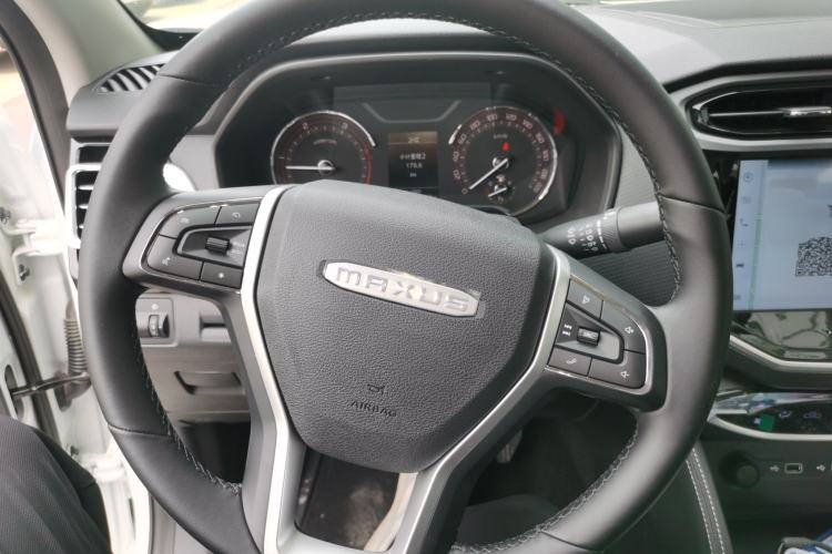 Used SAIC MAXUS Xingji 2026 Starry L 2.0T Diesel Automatic 4x4 Luxury Long Box Steering Wheel