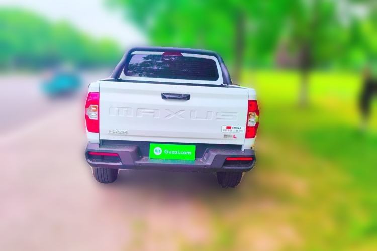 Used SAIC MAXUS Xingji 2027 Starry L 2.5T Diesel Manual 2WD Elite Edition Standard Wheelbase Rear