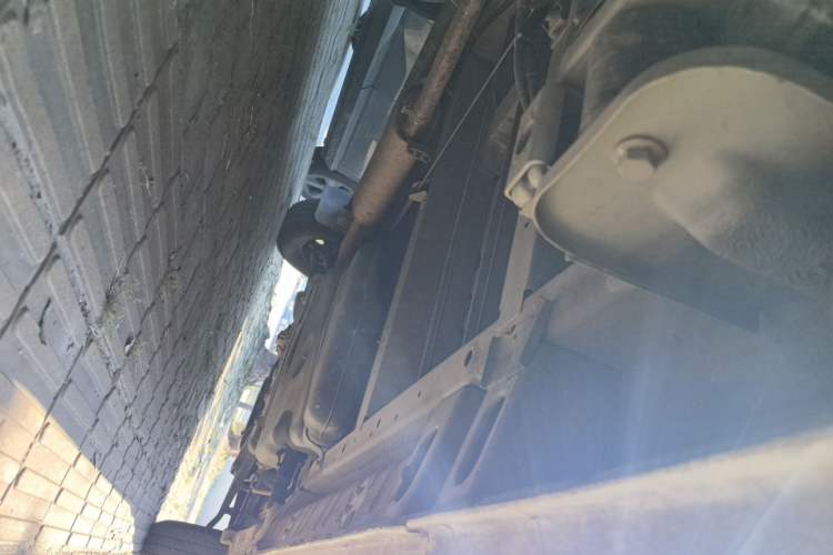 Used SAIC MAXUS Xingji X  Chassis Front Left