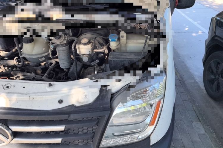 Used SAIC MAXUS Xingji X  Engine Bay Left