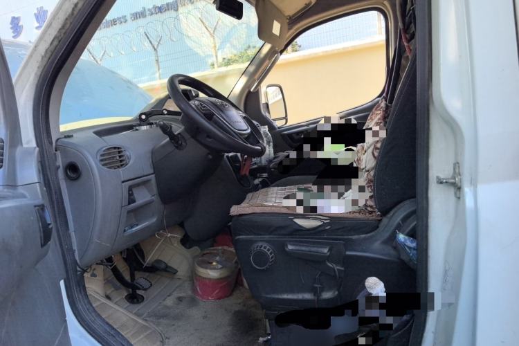 Used SAIC MAXUS Xingji X  Left Front Seat