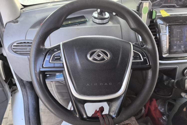 Used SAIC MAXUS Xingji X  Steering Wheel