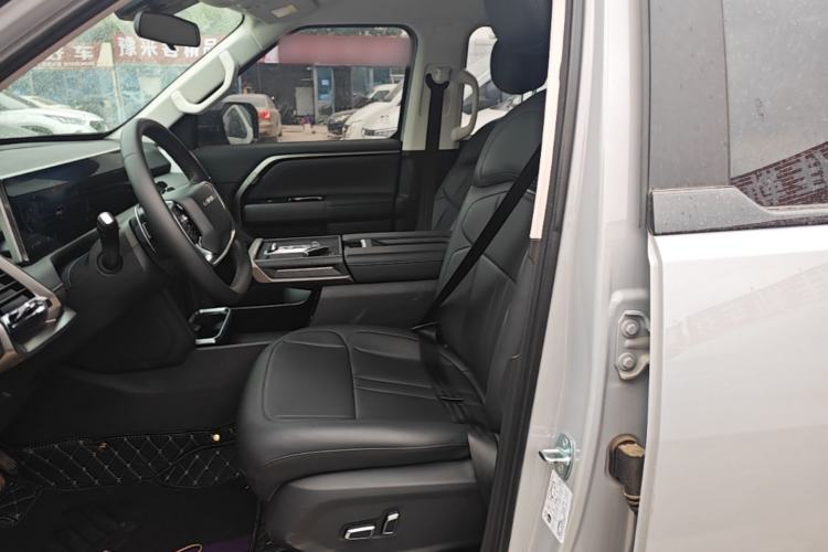 Used SAIC MAXUS Xingji X 2025 2.5T Luxury Edition Left Front Seat