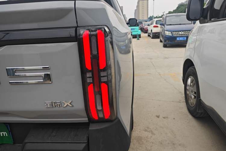 Used SAIC MAXUS Xingji X 2025 2.5T Luxury Edition Right Rear Taillight