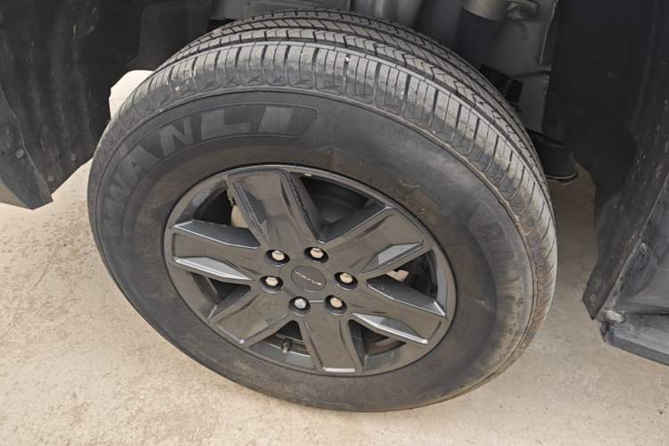 Used SAIC MAXUS Xingji X 2025 2.5T Luxury Edition Right Rear Wheel Hub