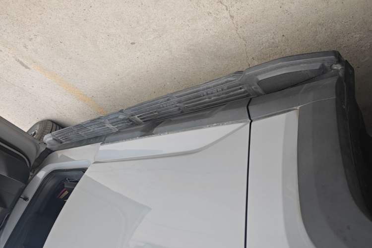 Used SAIC MAXUS Xingji X 2025 2.5T Luxury Edition Right Side Sill