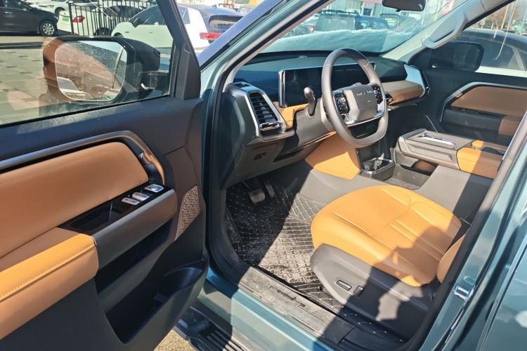 Used SAIC MAXUS Xingji X 2025 2.5T Luxury Edition Driver Seat