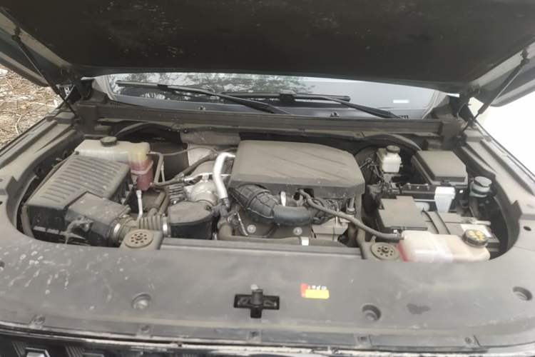 Used SAIC MAXUS Xingji X 2025 2.5T Elite Edition Engine Bay