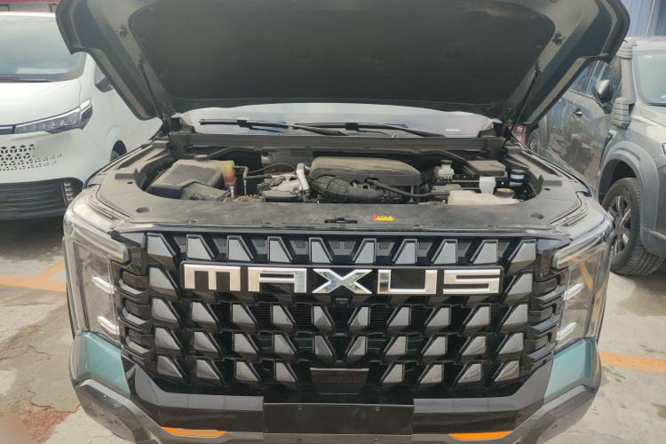 Used SAIC MAXUS Xingji X 2025 2.5T Luxury Edition Engine Bay