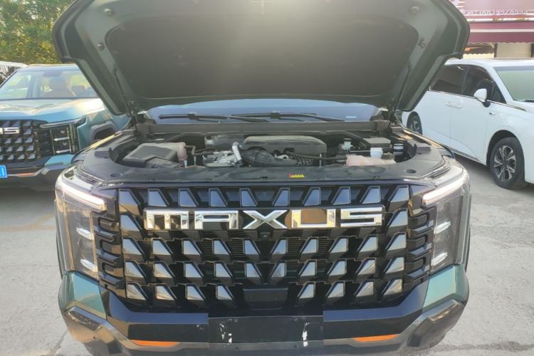 Used SAIC MAXUS Xingji X 2025 2.5T Luxury Edition Engine Bay
