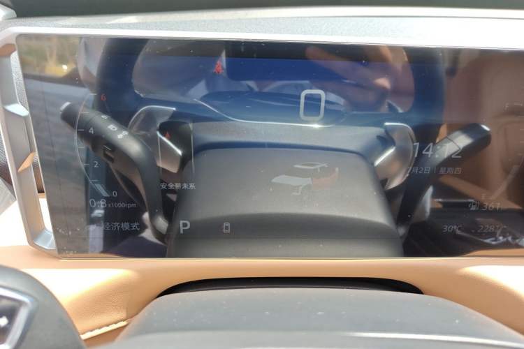 Used SAIC MAXUS Xingji X 2025 2.5T Luxury Edition Instrument Cluster