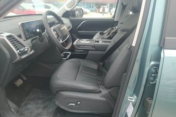 Used SAIC MAXUS Xingji X 2025 2.5T Luxury Edition Left Front Seat