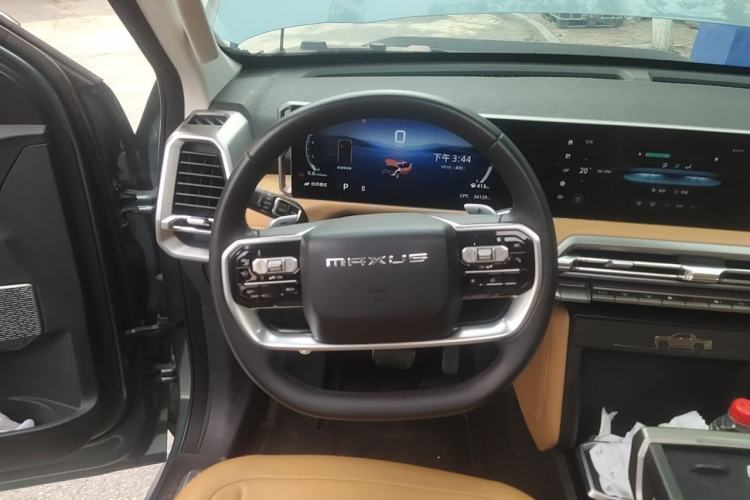 Used SAIC MAXUS Xingji X 2025 2.5T Elite Edition Steering Wheel