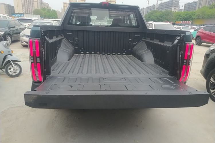Used SAIC MAXUS Xingji X 2025 2.5T Luxury Edition Trunk