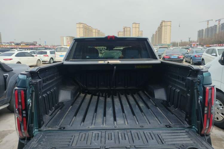 Used SAIC MAXUS Xingji X 2025 2.5T Luxury Edition Trunk