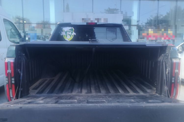 Used SAIC MAXUS Xingji X 2025 2.5T Luxury Edition Trunk