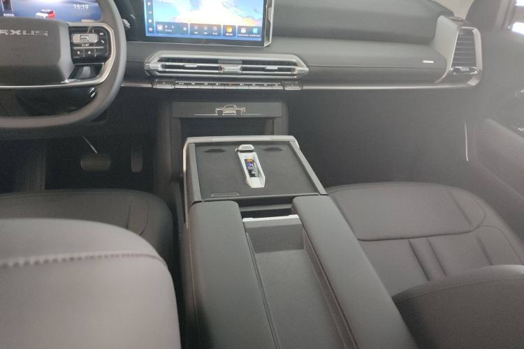 Used SAIC MAXUS Xingji X 2025 2.5T Luxury Edition Audio And AC Panel
