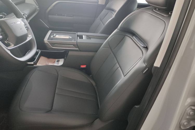 Used SAIC MAXUS Xingji X 2025 2.5T Luxury Edition Interior 2