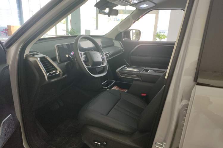 Used SAIC MAXUS Xingji X 2025 2.5T Luxury Edition Left Front Seat