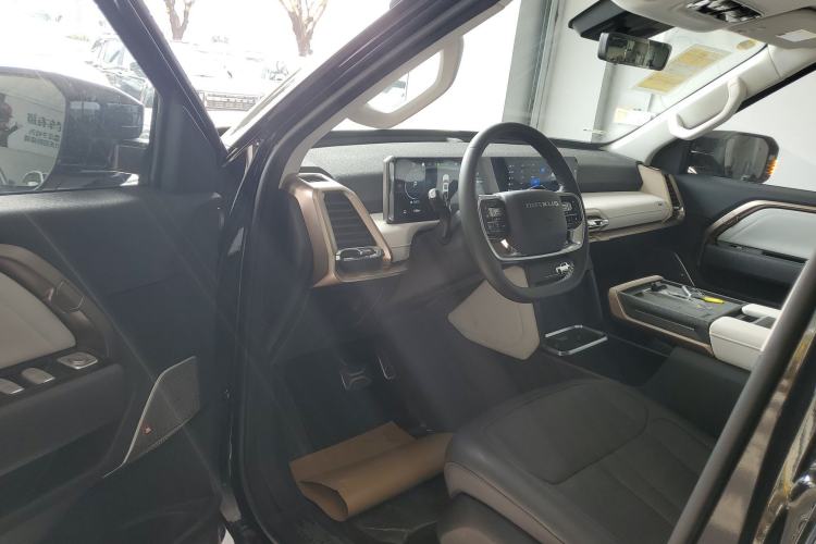 Used SAIC MAXUS Xingji X New Energy 2025 Flagship Edition Interior 3
