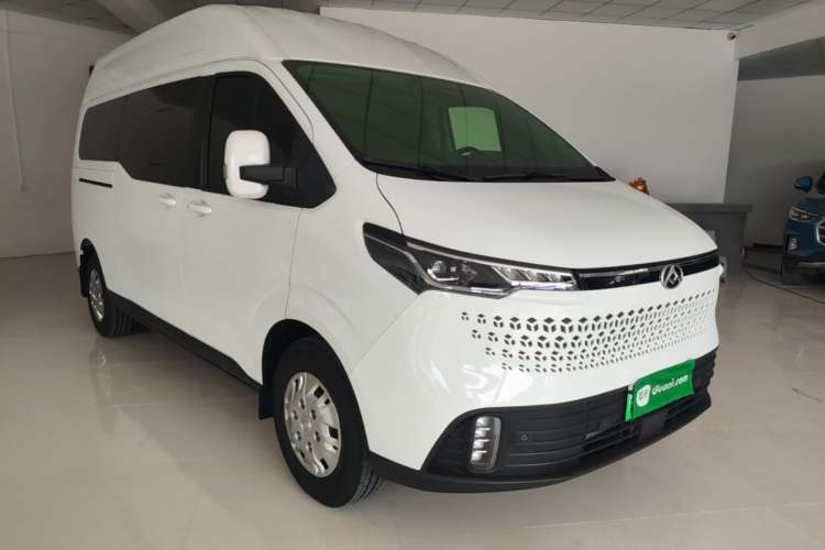 Used SAIC MAXUS Xintu EV70 2024 366 km Long Wheelbase Mid-Height Multi-Functional 7-Seater Van Front Right 45 Deg