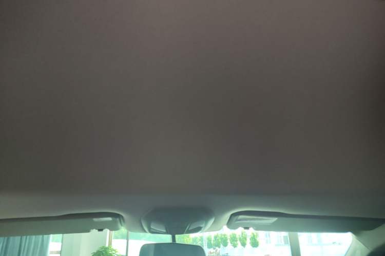 Used SAIC MAXUS Xintu EV70 2024 366 km Long Wheelbase Mid-Height Multi-Functional 7-Seater Van Headliner