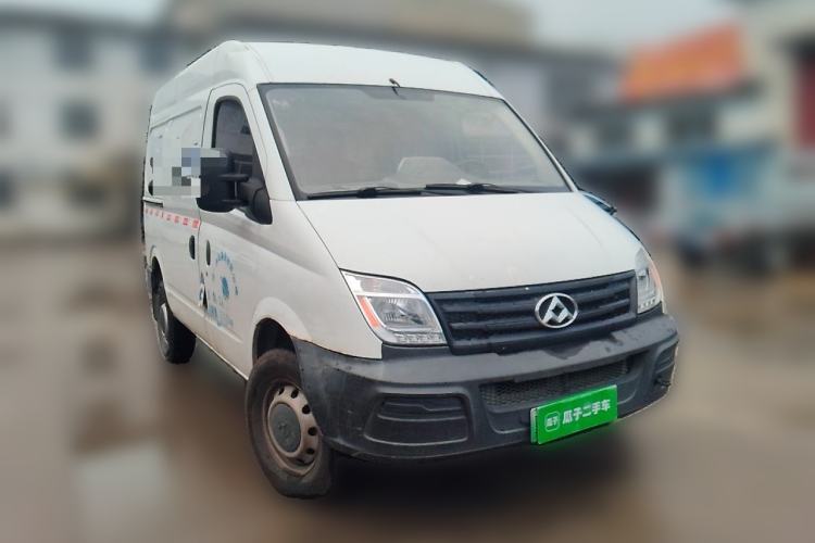 Used SAIC MAXUS Xintu EV80  Front Right 45 Deg