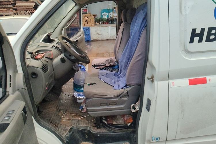 Used SAIC MAXUS Xintu EV80  Left Front Seat