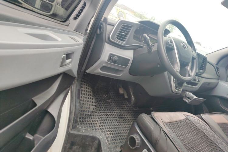 Used SAIC MAXUS Xintu EV80 2023 EV80 PLUS Multi-Functional Passenger Vehicle Short Wheelbase Low Roof Driver Seat