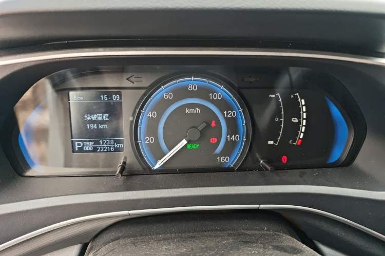 Used SAIC MAXUS Xintu EV80 2023 EV80 PLUS Multi-Functional Passenger Vehicle Short Wheelbase Low Roof Instrument Cluster