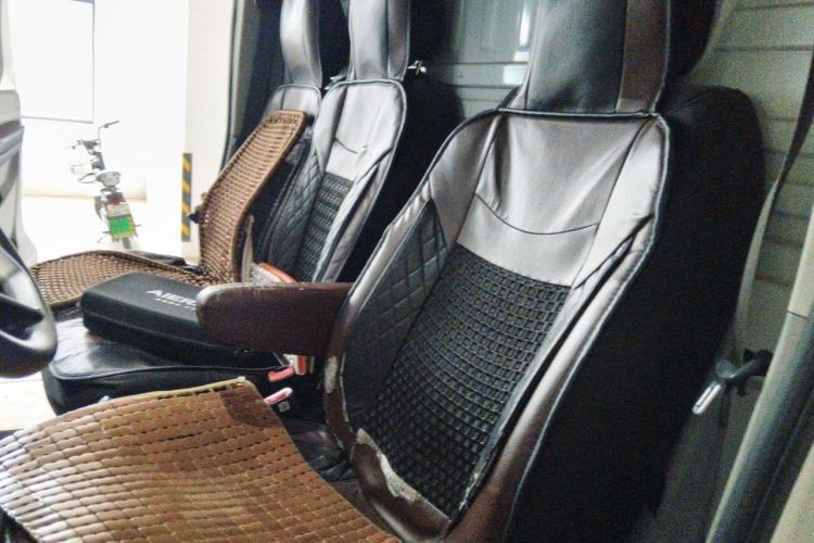 Used SAIC MAXUS Xintu EV90 2022 VAN Long Wheelbase High Roof 3 Seats 72 kWh Left Rear Seat
