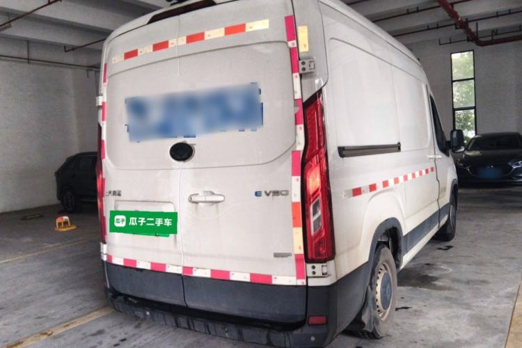 Used SAIC MAXUS Xintu EV90 2022 VAN Long Wheelbase High Roof 3 Seats 72 kWh Rear Right 45 Deg