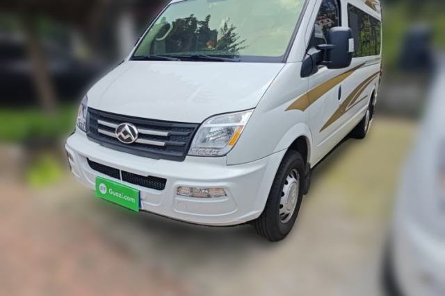 Used SAIC MAXUS Xintu V70 Xintu V80 manual, 9 seats, 2.0L diesel version