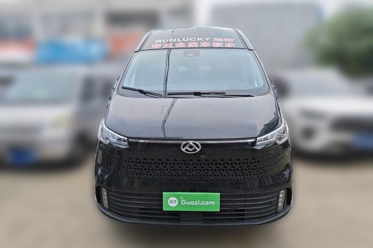 Used SAIC MAXUS Xintu V70 2023 2.0T Luxury Edition Automatic Long Wheelbase Mid-Roof 9-Seater Front